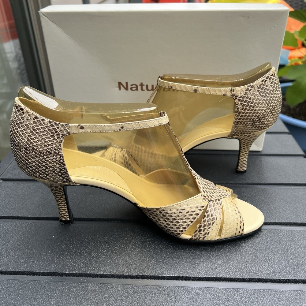 Naturalizer Parfait Vanilla Snake Shoes 9 W Open Toe Sandal Pumps Heel 452NA08